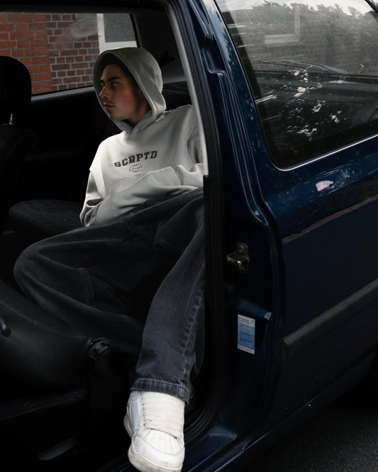 90s SPELLOUT HOODIE NEBEL GRAU