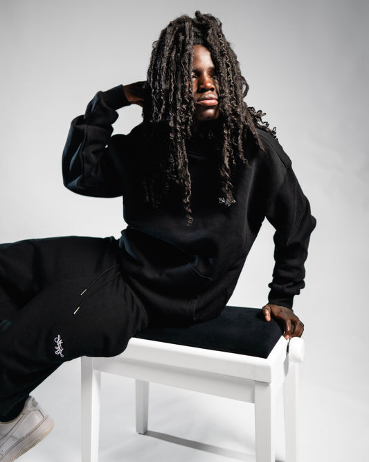 HEAVY SIGNATURE HOODIE SCHWARZ