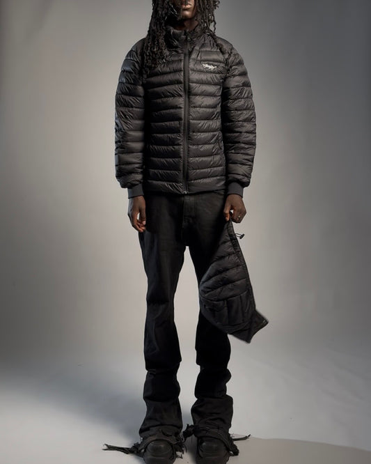 SIGNATURE HOOD PUFFER JACKET BLACK