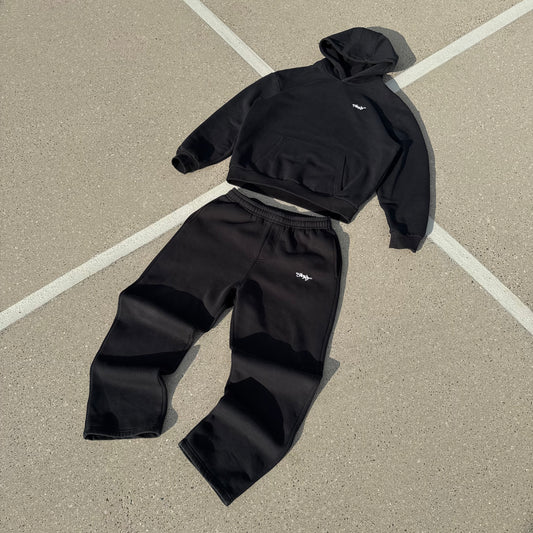 SIGNATURE OPEN LEG JOGGER SCHWARZ