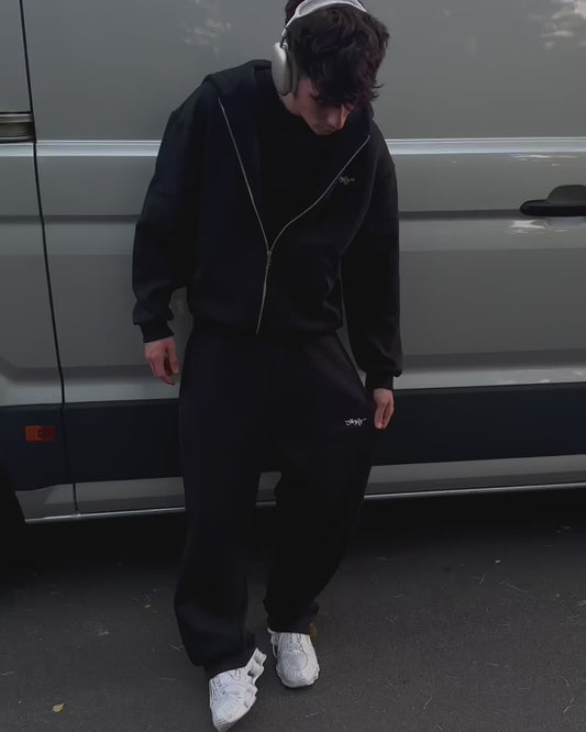 SIGNATURE OPEN LEG JOGGER SCHWARZ